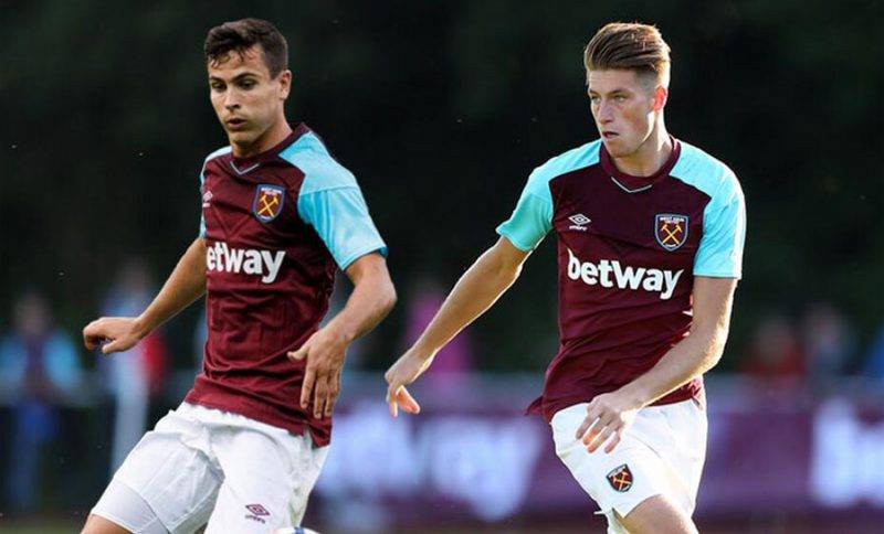 何胜以球员 何胜以球员